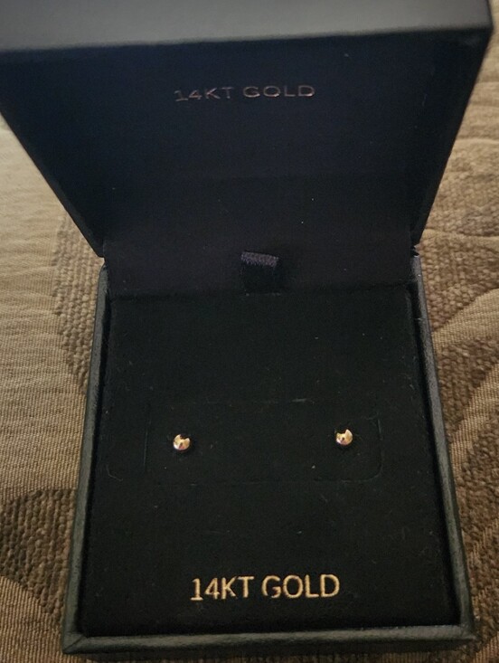Jewelry - 3mm 14kt Gold Round Ball Studs